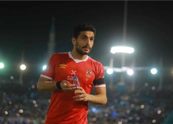 بالصور أيمن أشرف يتعرض لحادث سير