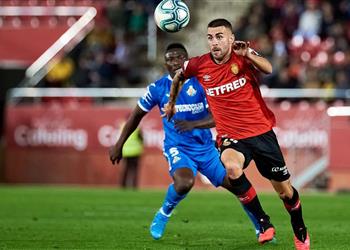 لاعب ريال مايوركا أتمنى التسجيل في شباك برشلونة والفوز عليهم