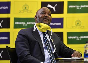 موسيماني يهدد منافسيه نسعى لتجهيز فريقين قويين لـ صن داونز محلي ا وقاري ا