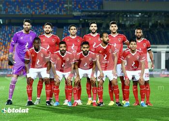 لاعب الأهلي يوافق على الانتقال إلى بيراميدز وينتظر رد الإدارة
