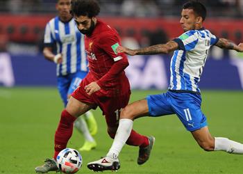مدافع مونتيري يكشف عن زميله الذي نال إعجاب محمد صلاح في مباراة ليفربول بـ كأس العالم للأندية