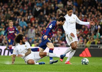 مع عودة الليجا تعرف على نتائج برشلونة وريال مدريد خارج كامب نو وسانتياجو برنابيو