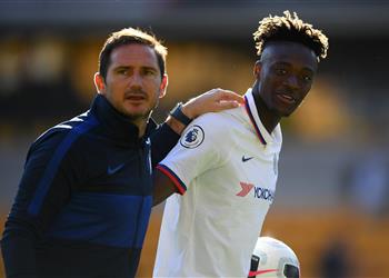 لامبارد يتخذ قرار ا بشأن مستقبل أبراهام مع تشيلسي بعد حسم صفقة فيرنر