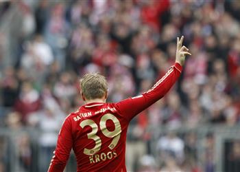 بايرن ميونخ ينوي اتباع سيناريو توني كروس مع لاعبه الشاب