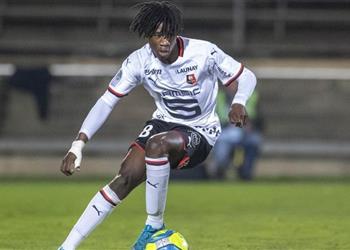 صحفي مقرب من كامافينجا يكشف مصير مفاوضاته مع ريال مدريد