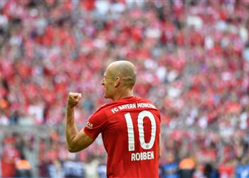 روبن فكرت في التراجع عن الاعتزال بعد إصابة جناحي بايرن ميونخ