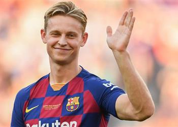 دي يونج سواريز أفضل لاعب في مركزه وكان لدي قميص ميسي في طفولتي
