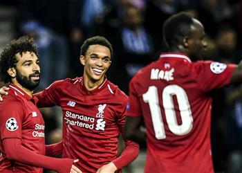 أرنولد يؤيد أفضلية ساديو ماني على محمد صلاح