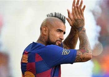 فيدال ي لم ح بالرحيل عن برشلونة إذا لم أشعر بالأهمية سأفكر في مستقبلي