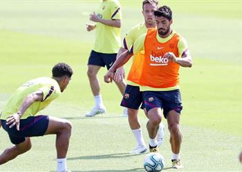 سبورت تكشف موقف سواريز من المشاركة أمام مايوركا الليلة