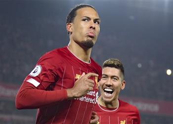 ليفربول يتخذ قرار ا مفاجئ ا بشأن تجديد عقد فان دايك وباريس سان جيرمان يراقب