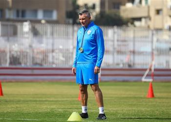 أول تعليق من كارتيرون بعد تجديد عقده مع الزمالك