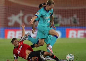 سيتين يوضح حقيقة إصابة دي يونج أمام ريال مايوركا