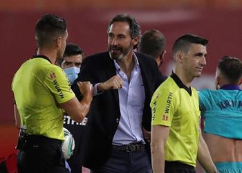 مدرب مايوركا عانينا بسبب ميسي وغياب الجماهير كان عائقا أمامنا