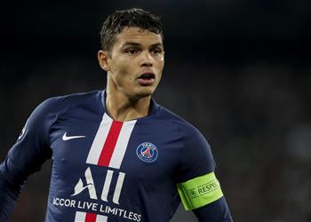 تقارير ناد إنجليزي يتقدم سباق المنافسة على ضم تياجو سيلفا