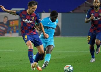 راكيتيتش جريزمان لاعب مهم لـ برشلونة وأداء فاتي مثير للإعجاب