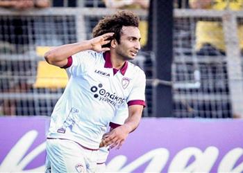 الصحفية اليونانية تعلق عبر بطولات على تسريب رسائل مغازلة عمرو وردة لها