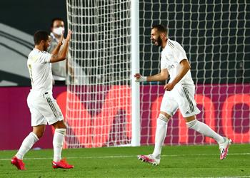 بالفيديو رائعة بنزيما وعودة أسينسيو يقودان ريال مدريد لمواصلة مطاردة برشلونة وضرب فالنسيا بثلاثية