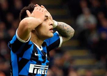 لاجازيتا إنتر ميلان ي عقد صفقة لاوتارو على برشلونة بقرار جديد