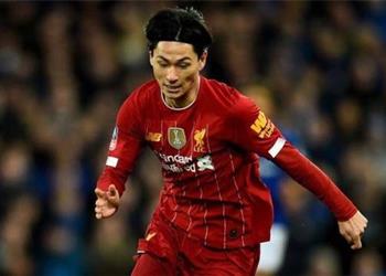 كلوب أخشى على لاعبي ليفربول من كورونا ويجب عدم التسرع في الحكم على مينامينو