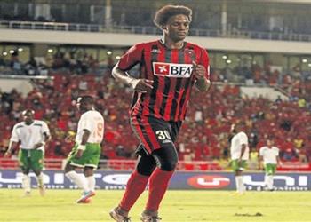 آري بابل يعلن توقيعه لـ الزمالك وي طلق أول تصريحاته