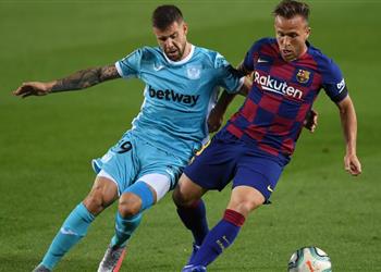 سكاي يوفنتوس يرفع عرضه المالي لضم آرثر والبرازيلي يرد