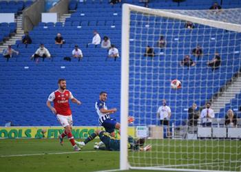 مهاجم برايتون لم أقصد إيذاء لينو وآرسنال تلقى درس ا وعليه تعلم التواضع