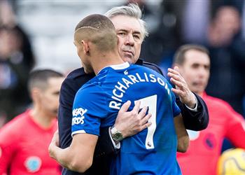 أنشيلوتي يرد على تصريحات ريتشارليسون تجاه فان دايك قبل مباراة ليفربول وإيفرتون