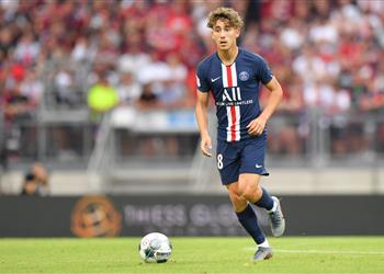 بايرن ميونخ يستهدف موهبة أخرى من باريس سان جيرمان