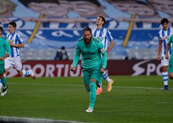 راموس يتخطى أسطورة برشلونة ويتربع على عرش مدافعي الدوري الإسباني