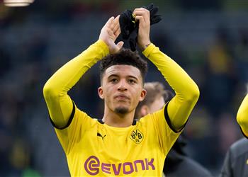 بوروسيا دورتموند يتخذ قرار ا جديد ا بشأن جادون سانشو