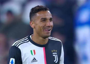 فيديو بعد مشاركته كبديل دانيلو يحصل على بطاقة حمراء في مباراة يوفنتوس وبولونيا