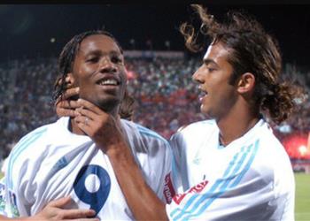 ميدو يروي تفاصيل مشادته مع دروجبا بسبب مضيفة طيران