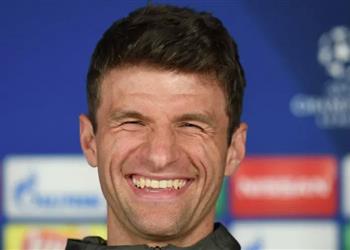 توماس مولر يكشف كواليس مفاوضاته الكوميدية مع أوجسبورج