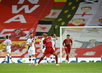 فابينيو يتفوق على محمد صلاح ويحصد لقب رجل مباراة ليفربول وكريستال بالاس