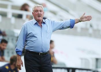 بعد هدفه في نيوكاسل ستيف بروس كان علي ترك أحمد المحمدي في مصر