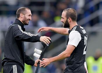 تقارير هيجواين وكيليني يقتربان من العودة لمباريات يوفنتوس