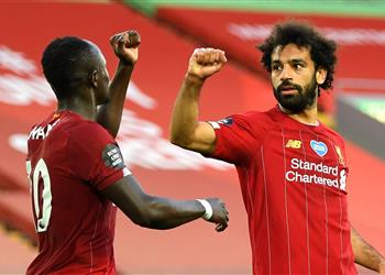 ميرفي محمد صلاح وماني سيطلبان المشاركة حتى نهاية الدوري الإنجليزي