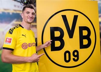 رسمي ا بوروسيا دورتموند يعلن التعاقد مع توماس مونييه من باريس سان جيرمان