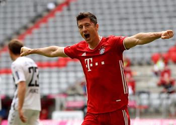 رسمي ا ليفاندوفسكي أفضل لاعب في الدوري الألماني