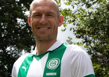 رسمي ا روبن يعود من الاعتزال عبر بوابة الدوري الهولندي