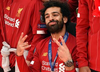أبرزهم محمد صلاح 21 لاعب ا من ليفربول يضمنون ميدالية الدوري الإنجليزي
