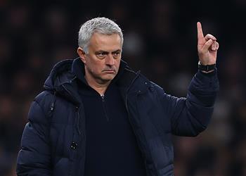 إكسبريس مورينيو يستهدف ضم صفقة هجومية من ريال مدريد