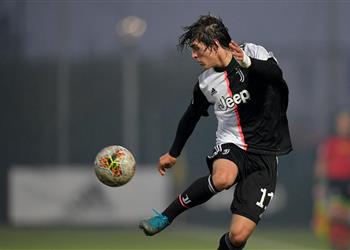 مكتشف صفقة مانشستر سيتي الجديدة ومدربه السابق ي عددان مزاياه