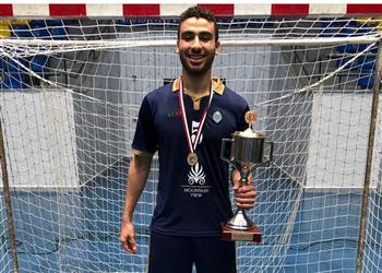 الأهلي يقترب من ضم نجم منتخب مصر لشباب اليد