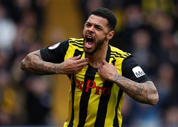 مهاجم واتفورد الشرطة لاحقتني كثير ا بسبب لون بشرتي وسيارتي يمتلكها تاجر المخدرات