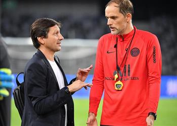 خلاف بين توخيل ومدير باريس سان جيرمان بسبب أوباميانج