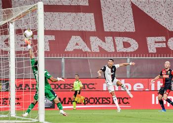 بالفيديو بتسديدة صاروخية كريستيانو رونالدو يضيف هدف يوفنتوس الثاني أمام جنوي