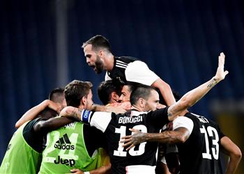 بالفيديو رونالدو يسجل ويقود يوفنتوس لهزيمة جنوى بثلاثية في الدوري الإيطالي