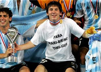 أحمد غانم سلطان شيكابالا استفز ميسي في مونديال الشباب 2005